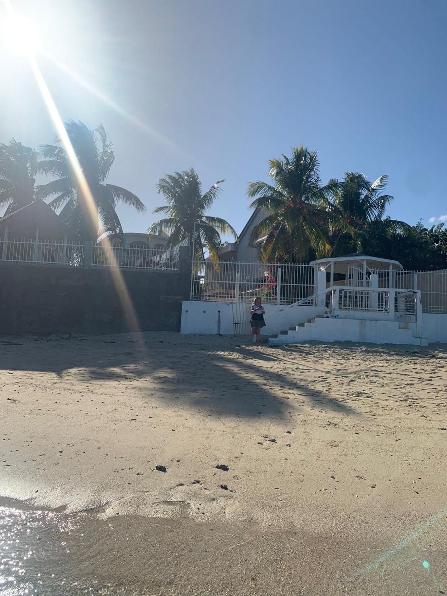 Beachfront Villa Albion